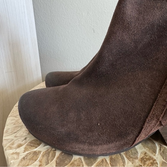 OTBT Brown Folkloric Fringe Suede Ankle Boots size 11M - Picture 6 of 10